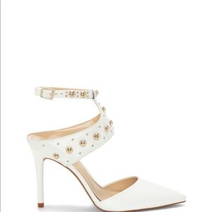 Vince Camuto Ledana Ivory Pumps 8.5